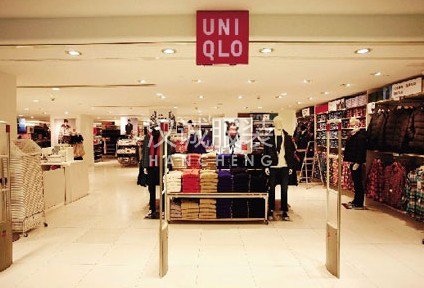 优衣库芝加哥店开幕 用特快列车造势营销五周