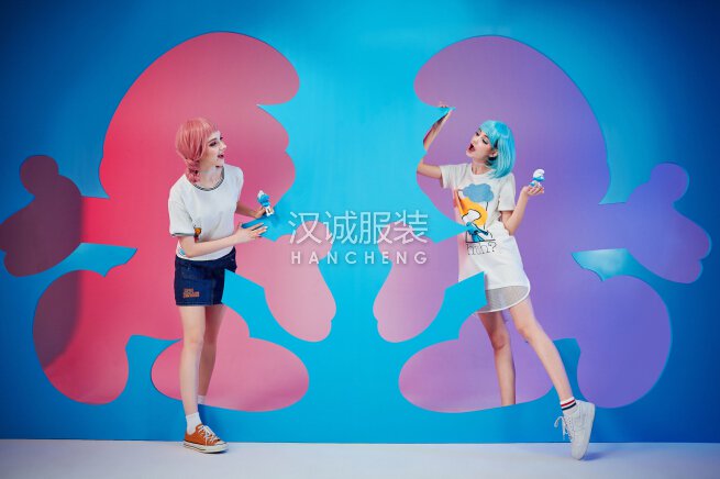 你以为玩IP只是衣服上印个多拉A梦？看乐町怎么玩营销